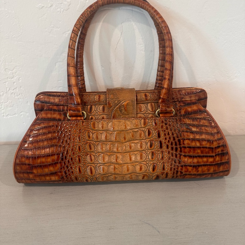 Brahmin Brown Croc-Embossed Leather Shoulder Bag with Gold Hardware - Picture 3 of 7